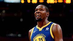 LOS ANGELES, CA - DECEMBER 18: Kevin Durant #35 of the Golden State Warriors reacts in the first half while taking on the Los Angeles Lakers at Staples Center on December 18, 2017 in Los Angeles, California. NOTE TO USER: User expressly acknowledges and a