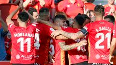 PALMA DE MALLORCA, 04/06/2023.- Los jugadores del Mallorca celebran el gol de Vedat Muriqi, durante el partido de la última jornada de Liga que el Mallorca y el Rayo Vallecano disputan este domingo en el estadio Son Moix de Mallorca. EFE/ Cati Cladera
