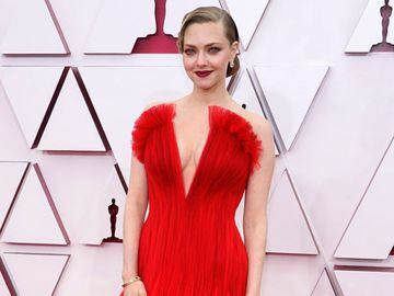 Amanda Seyfried arrives to the Oscars red carpet for the 93rd Academy Awards, at Union Station, in Los Angeles, California, U.S., April 25, 2021. Chris Pizzello/Pool via REUTERS