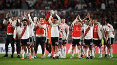 River Plate players celebrate at the end of the Copa Libertadores group stage first leg football match between River Plate and Sporting Cristal at the Monumental stadium in Buenos Aires on April 19, 2023. (Photo by Luis ROBAYO / AFP)