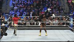 Xavier Woods, Big E y Roman Reigns en SmackDown