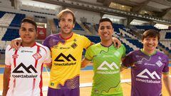 Jugadores del Palma Futsal presentan las equipaciones del equipo para la temporada 2023/24.
