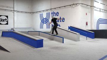 Marcos &Aacute;lvarez patinando el skatepark indoor de The Skate Hub, en L&#039;Hospitalet de Llobregat (Barcelona, Espa&ntilde;a), en noviembre del 2022. 