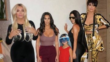 Las Kardashian caracterizadas de las Kardashian v&iacute;a Instagram @kimkardashian. Diciembre 15, 2019.