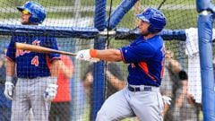PORT ST. LUCIE, FL - SEPTEMBER 20: Tim Tebow #15 of the New York Mets works out at an instructional league day at Tradition Field on September 20, 2016 in Port St. Lucie, Florida. (Photo by Rob Foldy/Getty Images)