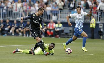 Mayo de 2017. El Real Madrid gana su tí­tulo de Liga número 33 en el estadio de La Rosaleda tras ganar al Málaga 0-2.  En la imágen, Cristiano Ronaldo marcando el 0-1.
