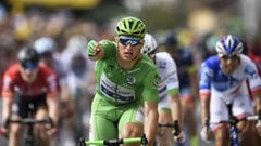 Marcel Kittel celebra su quinta victoria en el Tour de Francia 2017, tras imponerse en la und&eacute;cima etapa: Eymet-Pau.
