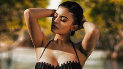 Kylie Jenner celebra su 20 cumplea&ntilde;os con un sensual posado en Instagram.
