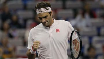 Federer opens Shanghai defence by mastering Medvedev