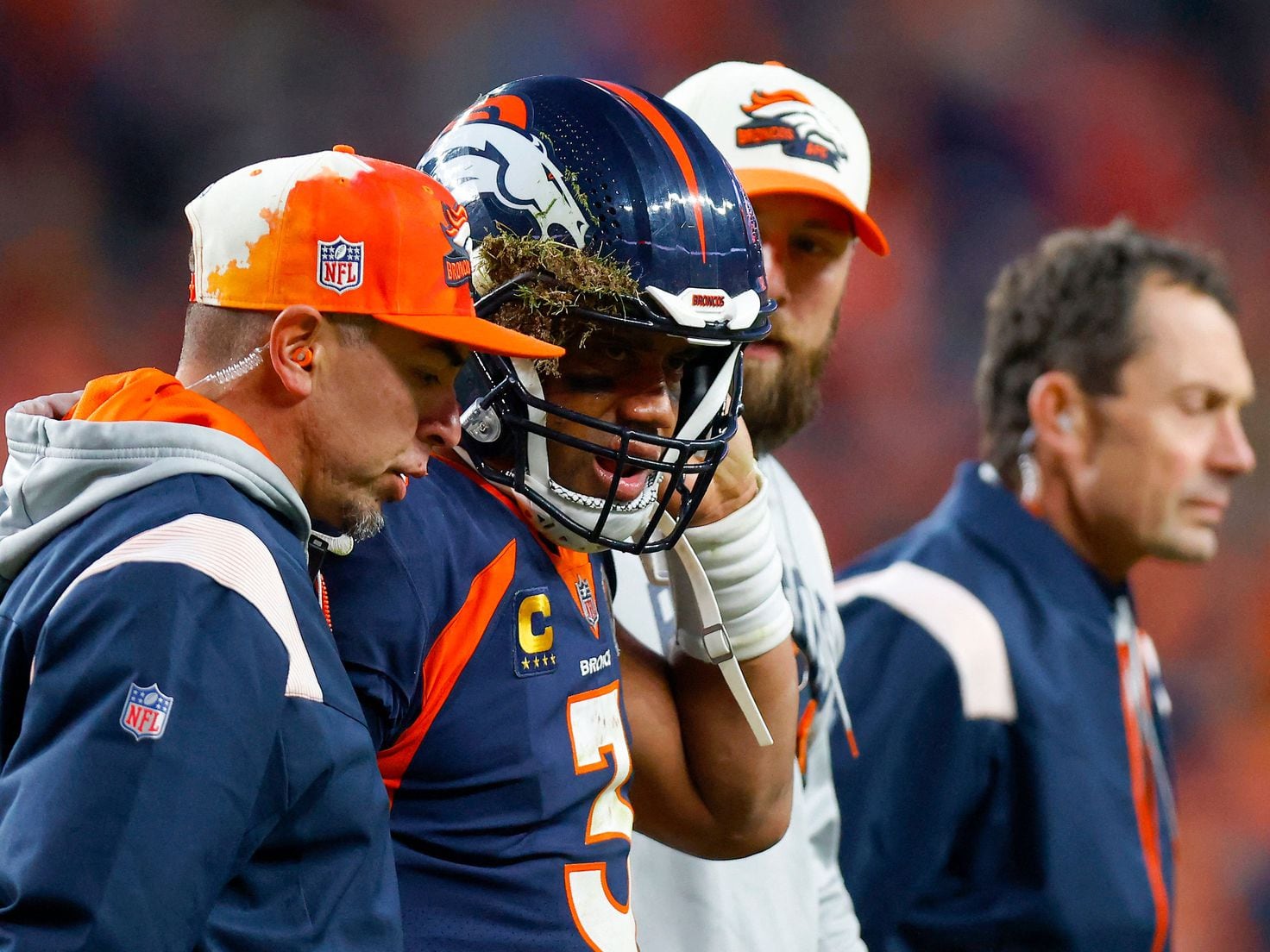 Will Russell Wilson play for the Denver Broncos on Week 15? - AS USA