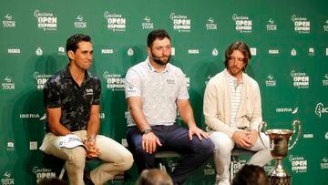 Rafa Cabrera-Bello, Jon Rahm y Tommy Fleetwood, en la presentación del Acciona Open de España 2022 de golf.
