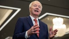 After obtaining last place in the Iowa caucuses, Asa Hutchinson, former governor of Arkansas, drops out of race for the GOP nomination. Here the details.