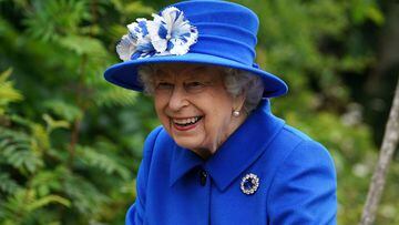 La joya de 75.000 euros que la reina Isabel II ha recibido para moverse por sus dominios