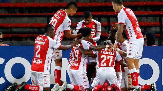 Santa Fe vence y clasifica a fase de grupos de Copa Sudamericana