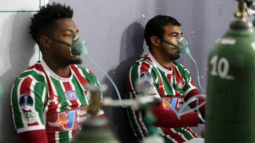 Junior Sornoza fue otro de los jugadores atendidos por falta de aire en Bolivia