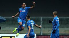 VERONA, ITALY - JANUARY 27: Luis Muriel of ACF Fiorentina celebrates after scoring a goal during the Serie A match between Chievo Verona and ACF Fiorentina at Stadio Marc&#039;Antonio Bentegodi on January 27, 2019 in Verona, Italy.  (Photo by Gabriele Maltinti/Getty Images)