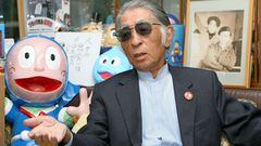 This picture taken on October 29, 2008 shows Japanese manga artist Fujiko Fujio A, whose real name is Motoo Abiko, in Tokyo. - Famed Japanese manga artist Fujiko Fujio A, known for beloved children's cartoons including Ninja Hattori and Little Ghost Q-Taro, has died aged 88, local media reported on April 7, 2022. (Photo by JIJI PRESS / AFP) / Japan OUT