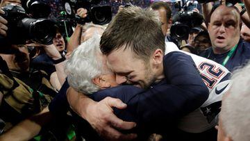 On Tuesday morning Tom Brady announced he would be retiring from the NFL after 22 season, foregoing the chance to sign a one day contract with the Patriots.