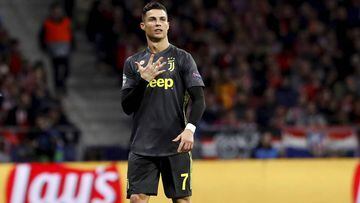 Cristiano reminds Atlético fans how many Champions Leagues he has won