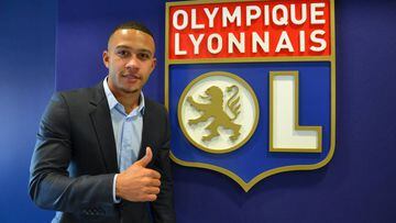 Mourinho vende a Depay al Lyon por 18,5 millones de euros