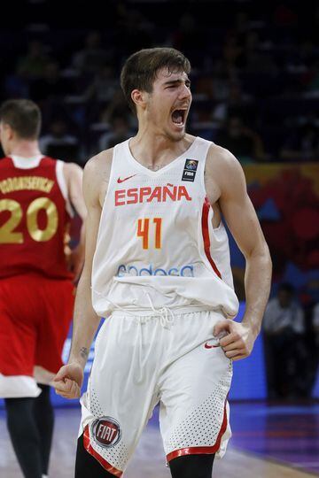 El alero de la selección española de baloncesto Juancho Hernangómez durante el partido ante Rusia por el tercer y cuarto puesto del Eurobasket 2017.