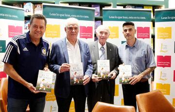 Tomás Roncero estuvo acompañado en la presentación de su libro por José Luis Peinado, Santamaría y Álvaro Benito.
