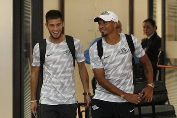 El equipo paraguayo, que ganó 1-0 en Asunción, llegó a Medellín con tres colombianos: Leonel Álvarez (DT), Alex Mejía y Macnelly Torres.