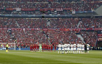 Emocionante final de Champions League. El Wanda Metropolitano está vestido de rojo y blanco ¡Espectacular! 