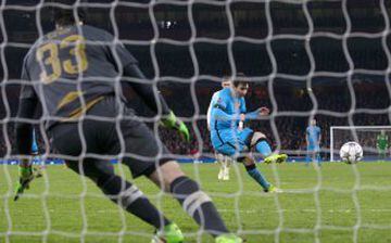 Messi makes it 0-2 from the penalty spot
