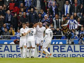 Real's players celebrate Cristiano's second goal.