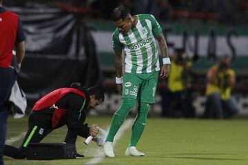 Nacional derrotó 4-1 a Bolívar con doblete de Dayro Moreno y goles de Gonzalo Castellani y Vladimir Hernández. Lideran el Grupo B de la Copa Libertadores con 9 puntos.