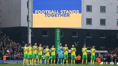 On Saturday, soccer teams, players, and fans all over England showed grand displays of solidarity and support for Ukraine and opposition to the war.