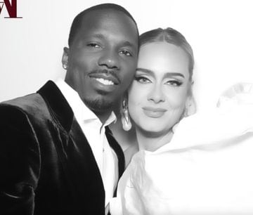 Tras meses de especulaciones, Adele y Rich Paul - agente de LeBron James - confirmaron su relación a través de esta fotografía en sus redes sociales. 