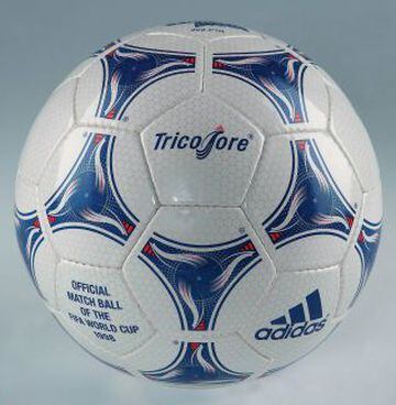 Mundial de Francia 1998. Adidas Tricolore, relleno de microburbujas de gas.