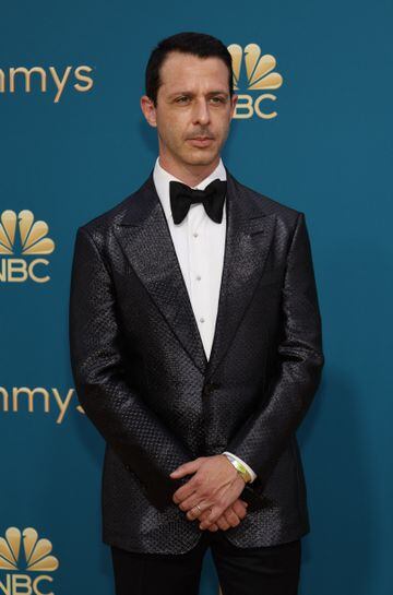 Jeremy Strong en la alfombra roja de los Premios Emmy 2022.