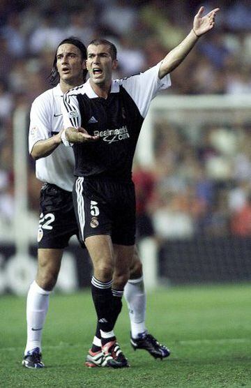 Zidane con de los Santos.