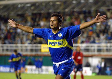 Una de las figuras de Cruz Azul durante la mitad de la dédada de los 2000 fue el Chelo, sin embargo ya había estado a finales de los 90, pero tuvo un paso fugaz ya que Boca se lo llevó, incluso, el argentino fue el autor del gol del Xeneize en la Final de
