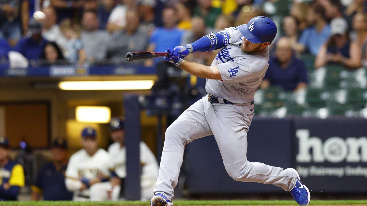 How much is Max Muncy's Dodgers contract for 2023 worth? - AS USA
