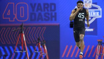 INDIANAPOLIS, INDIANA - MARCH 06: Percy Butler #DB45 of Louisiana-Lafayette runs the 40 yard dash during the NFL Combine at Lucas Oil Stadium on March 06, 2022 in Indianapolis, Indiana.   Justin Casterline/Getty Images/AFP == FOR NEWSPAPERS, INTERNET, TE