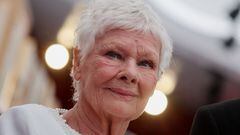 FILE PHOTO: Judi Dench poses on the red carpet during the Oscars arrivals at the 94th Academy Awards in Hollywood, Los Angeles, California, U.S., March 27, 2022. REUTERS/Mike Blake/File Photo