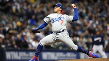 MILWAUKEE, WISCONSIN - APRIL 18: Julio Urias #7 of the Los Angeles Dodgers throws a pitch during the first inning against the Milwaukee Brewers at Miller Park on April 18, 2019 in Milwaukee, Wisconsin.   Stacy Revere/Getty Images/AFP == FOR NEWSPAPERS, I