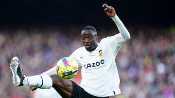Mouctar Diakhaby of Valencia CF during the La Liga match between FC Barcelona and Valencia CF played at Spotify Camp Nou Stadium on March 05, 2023 in Barcelona, Spain. (Photo by Sergio Ruiz / Pressinphoto / Icon Sport)