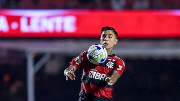 Pulgar explota su nuevo estatus en Brasil y pone condiciones a Flamengo
