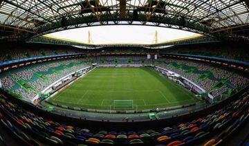 The Estádio José Alvalade staged five games at Euro 2004, including one of the semi-finals, and was the venue for the 2005 UEFA Cup final.