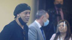 Ronaldinho llega a Río de Janeiro tras seis meses detenido en Paraguay