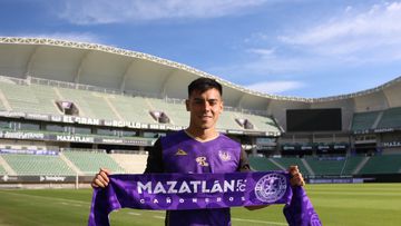 Mazatlán FC presenta a Fernando Almada como su nuevo refuerzo