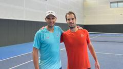 Los tenistas Rafa Nadal y Richard Gasquet tras su entrenamiento en la Rafa Nadal Academy by Movistar.