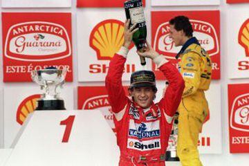 El piloto brasileño, Ayrton Senna, celebró el GP de México el 28 de mayo de 1989. Lo hizo a bordo de  Auto: McLaren MP 4/5, motor Honda V10 3,490 cc 