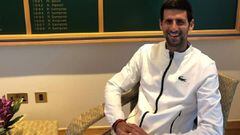 Djokovic, en plan padrazo, no renuncia al humor absurdo en la cuarentena