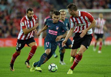 Ángel Correa in action in Wednesday's game against Athletic Club